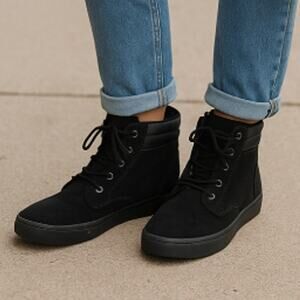 Timberland Women's SZ 10 Dausette Black Leather Ankle Sneaker Boots A34118